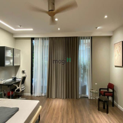 +Ái Mô-Bồ Đề -Long Biên-DT 60/65T2m2- 7T-MT 6 - giá chào 17.2 tỷ (đàm