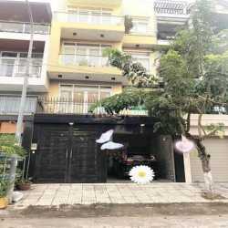 Nhà mặt tiền Bùi Minh Trực Q8, 200m2, 8x25 3 tầng HC đủ, 14.8 tỷ TL