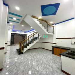 Bán gấp nhà bình chuẩn trệt lầu giá rẻ