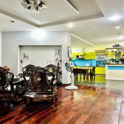 Gấp bán! Biệt thự có Thang máy Thảo Điền Quận 2_222m2 chỉ 31,99 tỷ