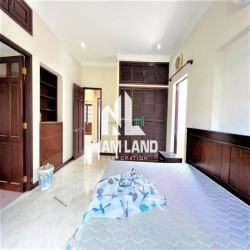 Cho thuê Villa Ở TRUNG TÂM Thảo Điền, Quận 2, 500m2 SÂN VƯỜN HỒ BƠI