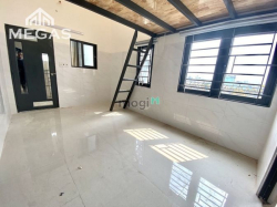 Phòng Mới Xây Giá Rẻ , Gác Cao , Sẵn Máy Lạnh , Giá Rẻ Ngay gần 4 Xã