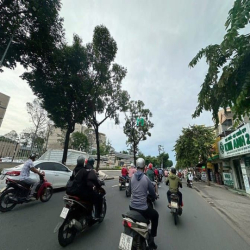 Chính chủ gửi nhà HXH Nguyễn Kiệm 5 lầu có T.máy 62m2 ngay BV 10.5 tỷ