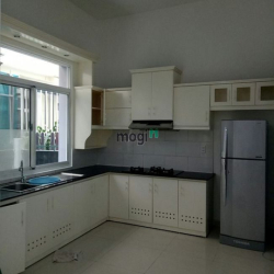 cho thuê biệt thự hưng thái, giá rẻ, 4pn, nhà trống, phú mỹ hưng, Q.7