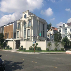 Bán nhanh biệt thự VIP 3 mặt tiền tại Phú Mỹ Hưng, Quận 7
