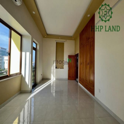 Cho thuê mặt bằng lầu 3 Phan Trung lối đi riêng hợp ở và mở văn phòng