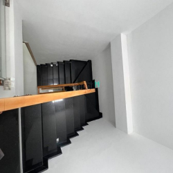 Nhà Đường Sư Vạn Hạnh Phường 9 Quận 10 ôtô Đỗ Cửa.