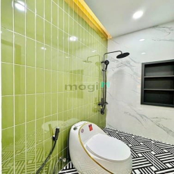 CHỦ BÁN NHÀ GẤP ở đường Hậu Giang,P11,Q6. DT 75m2/2tỷ490, có sổ riêng