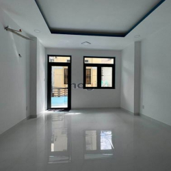 Nhà Đường Sư Vạn Hạnh Phường 9 Quận 10 ôtô Đỗ Cửa.