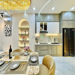CHỦ BÁN NHÀ GẤP ở đường Hậu Giang,P11,Q6. DT 75m2/2tỷ490, có sổ riêng