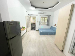 Cần cho thuê gấp_ có ban công - cửa sổ Ngay ngã tư Phú Nhuận