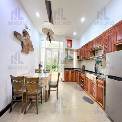 Cho Thuê Nhà 250m2 Trệt 3 Lầu 4 Phòng Lớn Đẹp Hướng ĐÔNG NAM