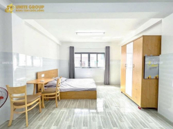 Cần cho thuê gấp_ có ban công - cửa sổ Ngay ngã tư Phú Nhuận