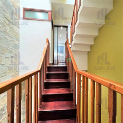 Cho Thuê Nhà 250m2 Trệt 3 Lầu 4 Phòng Lớn Đẹp Hướng ĐÔNG NAM
