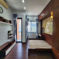 CHO THUÊ Nhà 377 m² - Hoàng Hoa Thám, Tân Bình -4.3mx17.5m-6P-1T 3L ST