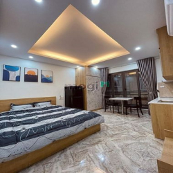 Bán nhà Cầu Giấy 91m2 7 tầng thang máy, 18 căn hộ khép kín,gara ô tô,