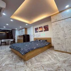 Bán nhà Cầu Giấy 91m2 7 tầng thang máy, 18 căn hộ khép kín,gara ô tô,