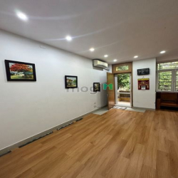 Cho thuê sàn văn phòng Làng Việt Kiều Châu Âu, diện tích 80 m2/tầng