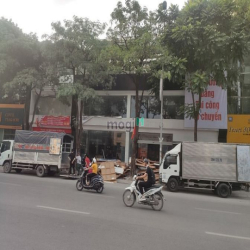 Cho thuê  MP Minh Khai DTSD 200m2* 3 tầng, MT 15m,  giá thuê 150tr