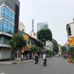 Cho thuê nhà GÓC 2MT 129-131 Đinh Tiên Hoàng, Phường Đa Kao, Quận 1,