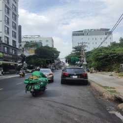 Cho thuê Building MT Hậu Giang Quận Tân Bình, ngang 8x18m.