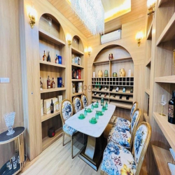 Nhà Đẹp Đặng Tiến Đông , Đống Đa - Ô Tô đỗ cửa - 44M - 5 Tầng - 11,5 T