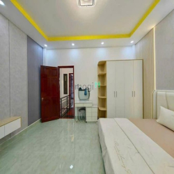 Bán nhà hẻm xe hơi đường Nguyễn Tư Giản, P.12, 5,3 x 14 giá 7.85 tỷ tl