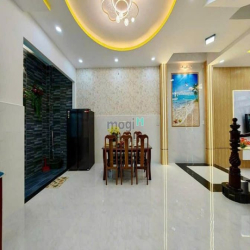 Bán nhà hẻm xe hơi đường Nguyễn Tư Giản, P.12, 5,3 x 14 giá 7.85 tỷ tl
