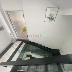 Biệt Thự Trung Tâm Bình Thạnh, 60m2(4x15) - 4 Tầng, HXH, Giá Rất Mềm