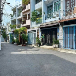 Khu vip p10 quang trung, sát vincom, ngã 6, 4x18m, ô tô to, 4 tầng,8.x