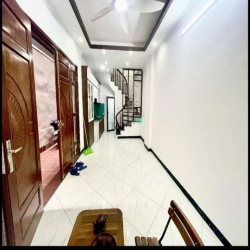 nhà mới 5 tầng x 30m Đàm Quang Trung,chủ cần bán,có thương lượng mua