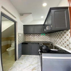 BÁN NHÀ 3 TẦNG,Phường Tân Hưng -Q7,KDC -Hẻm Thông