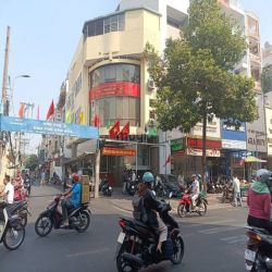 Cho Thuê Nhà Góc 2 Mặt Tiền Tô Hiến Thành Quận 10 DT 8x20m Hầm 3 Lầu