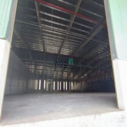 Cho thuê 3000m2 kho tiêu chuẩn PCCC giá 6,5$/m2 tại Long Biên, Hà Nội