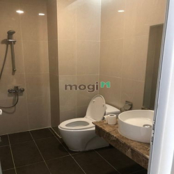 Cho thuê gấp văn phòng officetel Golden King Quận 7 giá 8tr