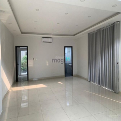 Mặt tiền Hoàng Sa Q3, 128m2 ngang 9m 4 tầng có 120tr/th, giá 43 tỷ TL