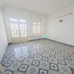 Nhà 3 Tầng sân thượng, hẻm 5m, đường Lê Đình Cẩn, Shr công chứng ngay.