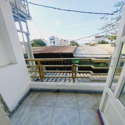 Nhà 3 Tầng sân thượng, hẻm 5m, đường Lê Đình Cẩn, Shr công chứng ngay.
