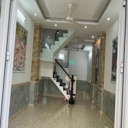 Cho thuê nhà gần uỷ ban Thạnh Xuân Q12