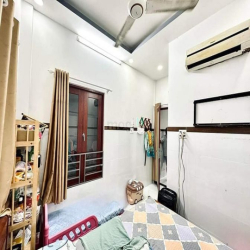 Hiếm ! Bán Nhà Phan Văn Trị, Hẻm Xe Hơi, 4 Tầng, 5PN, Chỉ 5.19 Tỷ
