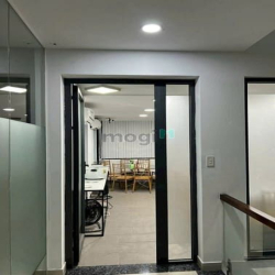 Bán tòa nhà văn Phòng mặt tiền phường Thạnh Mỹ Lợi, Quận 2 . DT: 8x23m