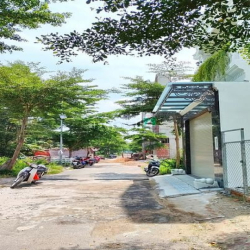 Lô đất 2 mặt tiền đường nhựa 6m Huỳnh Tấn Phát, Phú Xuân, Nhà Bè