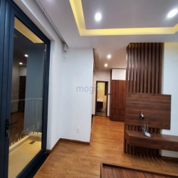 Biệt thự mới VIEW SÔNG, ngay công viên Đặng Thùy Trâm, 10mx31m, 3 Tầng