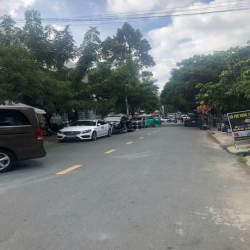 Biệt thự cần bán vị trí đẹp gần đường số 7 khu Tên Lửa, Bình Tân.