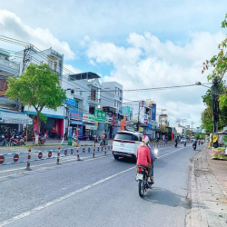 Nhà 2 lầu vị trí đẹp mặt tiền Phạm Hùng, Cái Răng, Cần Thơ