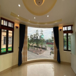 Cho thuê nhà đường Đa Sỹ, Kiến Hưng, Hà Đông, HN. DT 80m, 5 tầng, lô g