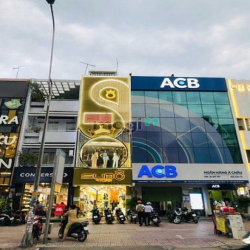 Ngộp bank bán nhà MT Hai Bà Trưng, Quận 3, DT 8x18m, 3 tầng, HĐ thuê 1