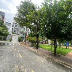 Cần tiền gấp bán lô biệt thự rẻ nhất khu Ao sen Tên Lửa, Bình Tân.