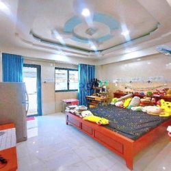 Nhà đẹp 4 tầng sát khu du lịch đầm se.n- hẻm ôtô- Dtsd 120m2