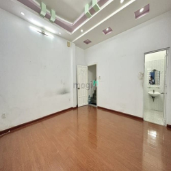 Bán nhà Trần Quang Diệu, Phường 14, Quận 3 - 4 tầng - nhỉnh 6 tỷ